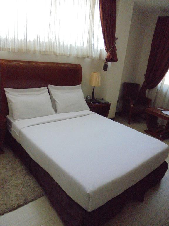 Aphrodite International Hotel Addis Abeba Buitenkant foto