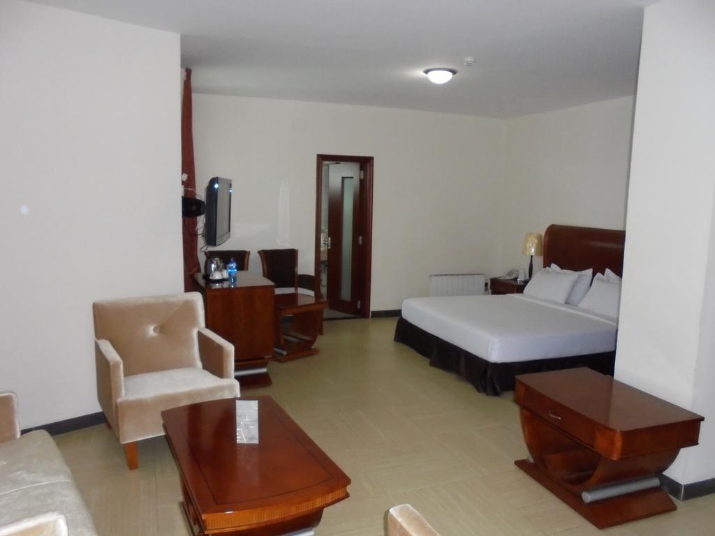 Aphrodite International Hotel Addis Abeba Buitenkant foto