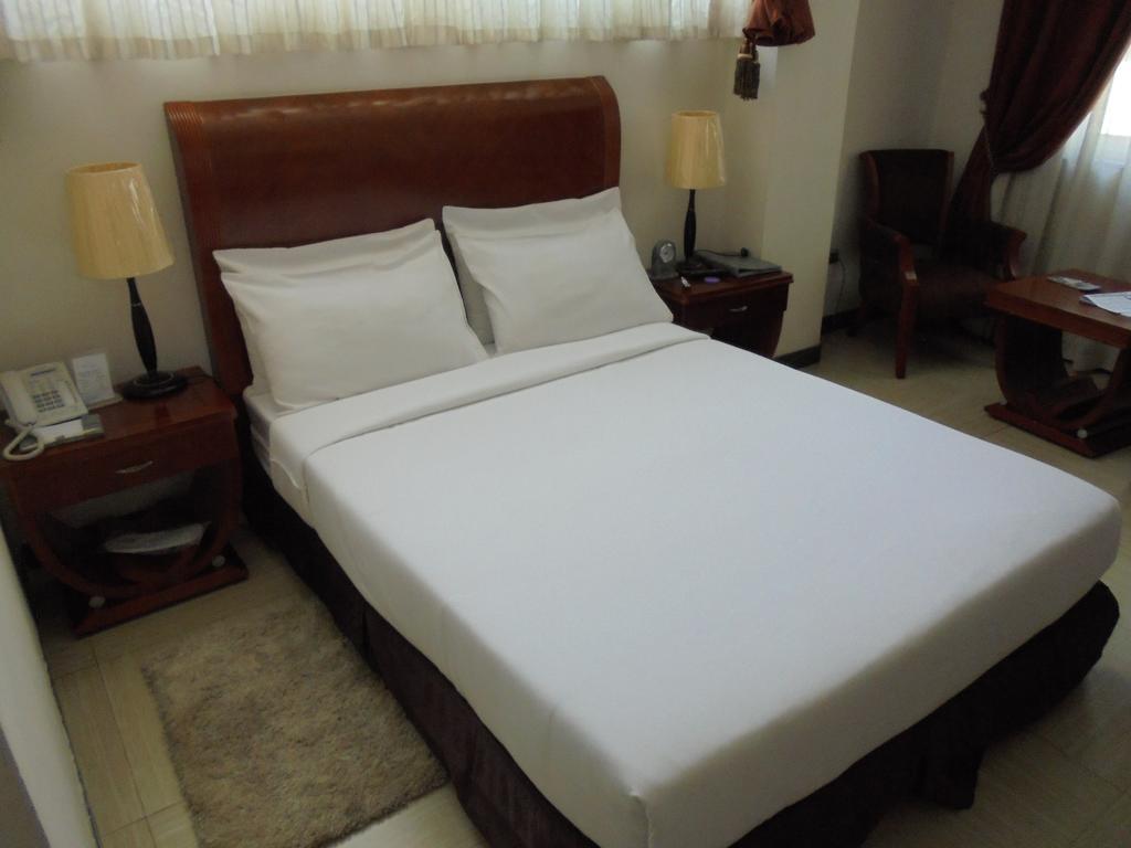 Aphrodite International Hotel Addis Abeba Buitenkant foto