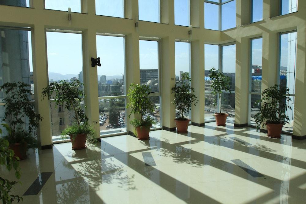 Aphrodite International Hotel Addis Abeba Buitenkant foto
